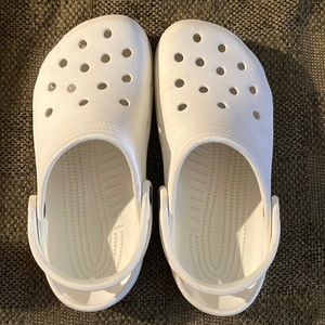 White crocs 5 mens (or boys) and 7 womens